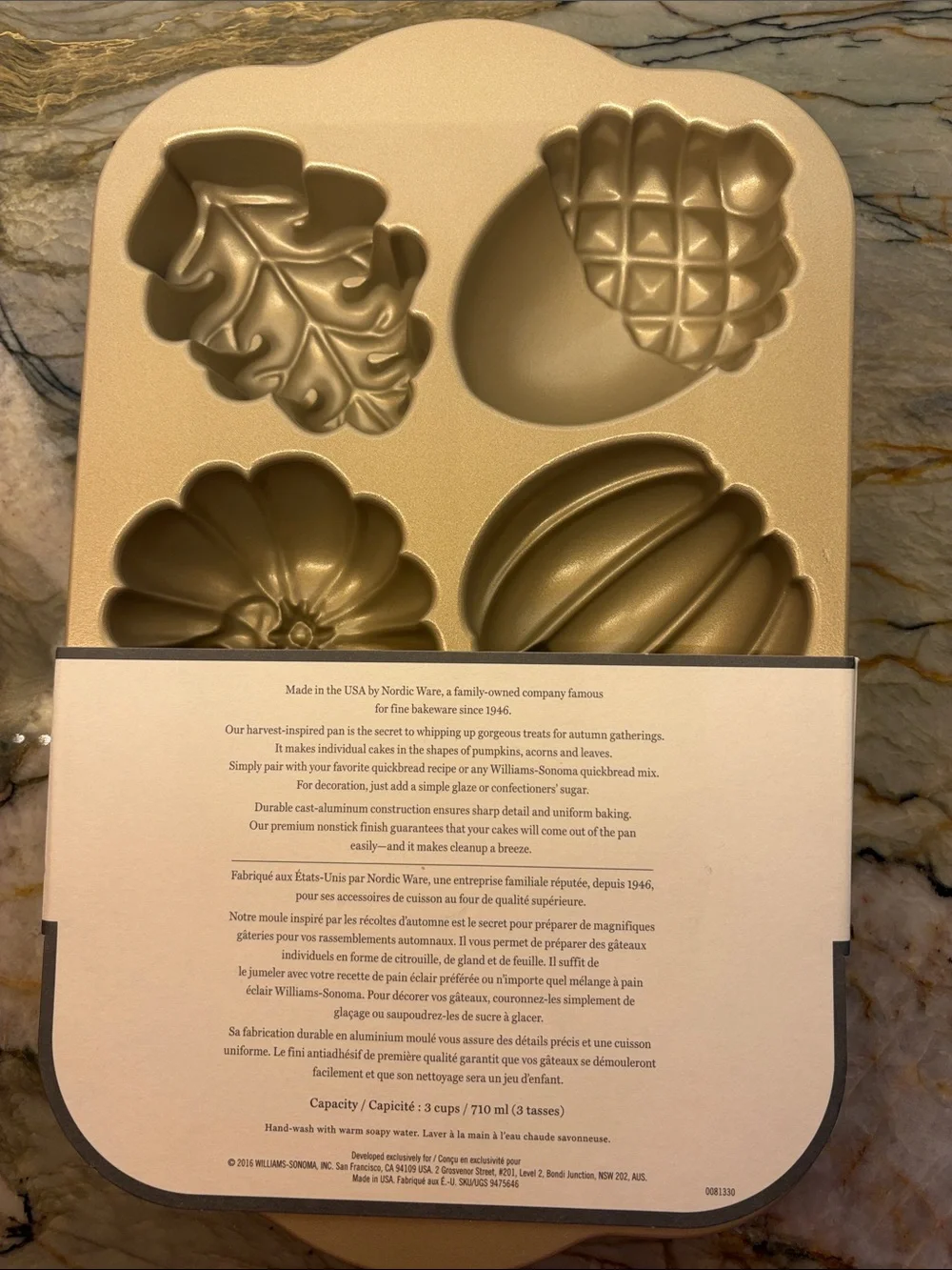 Williams Sonoma Nordic Ware HARVEST CAKELET PAN Fall Acorn Leaves Pumpkin NWT